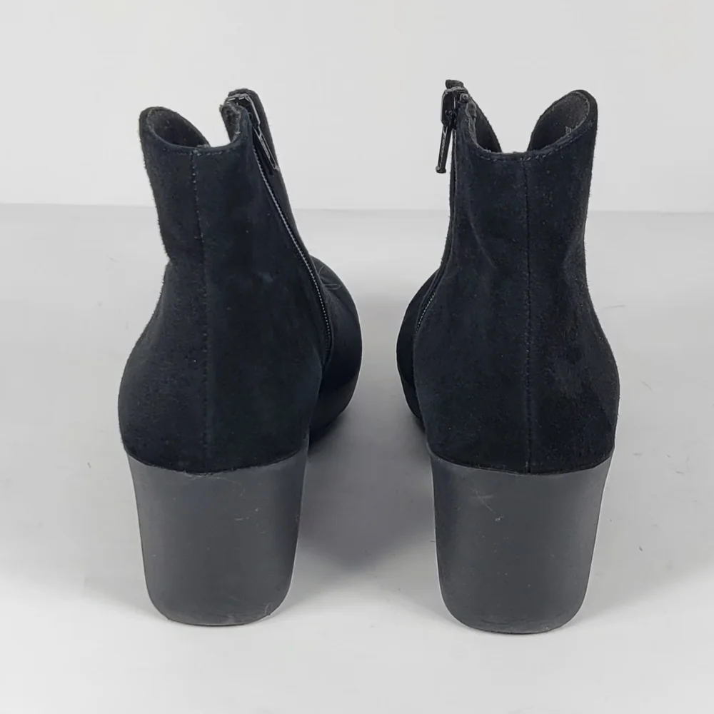 Munro Suede Robynette Ankle Booties #765 Size 8.5N